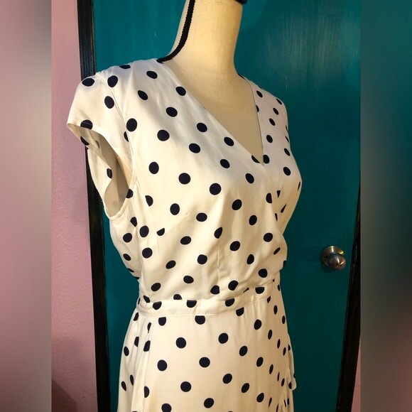 J.Crew White+Black Polka Dot Short Sleeve Faux Wrap Midi Dress - Picture 11 of 16
